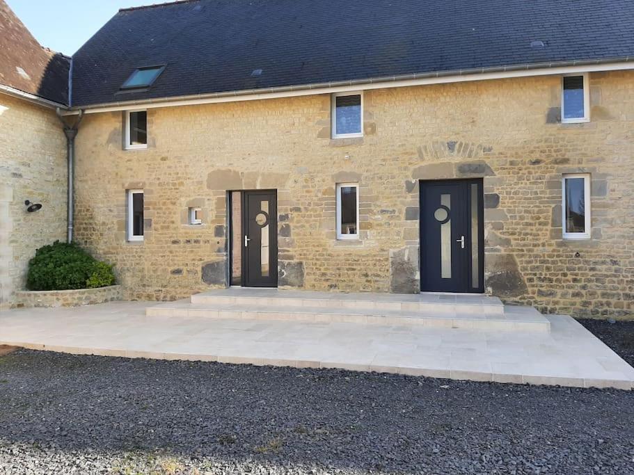 Les Gites Du Val Mandeville-en-Bessin Exterior foto