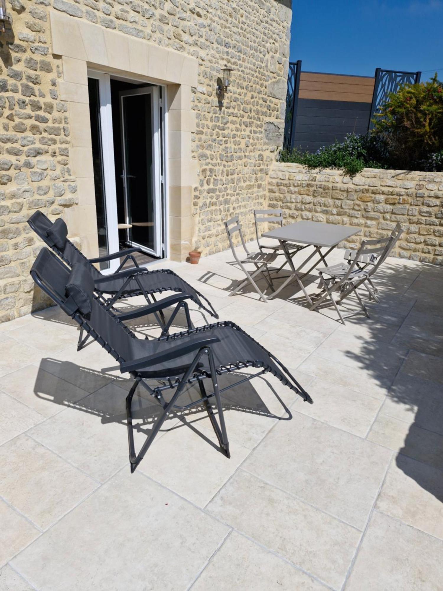 Les Gites Du Val Mandeville-en-Bessin Habitación foto